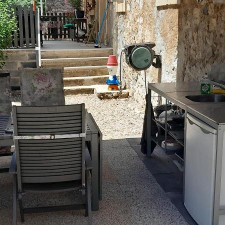 Sur La Bonnefooi Bed & Breakfast Prades-sur-Vernazobre Ngoại thất bức ảnh
