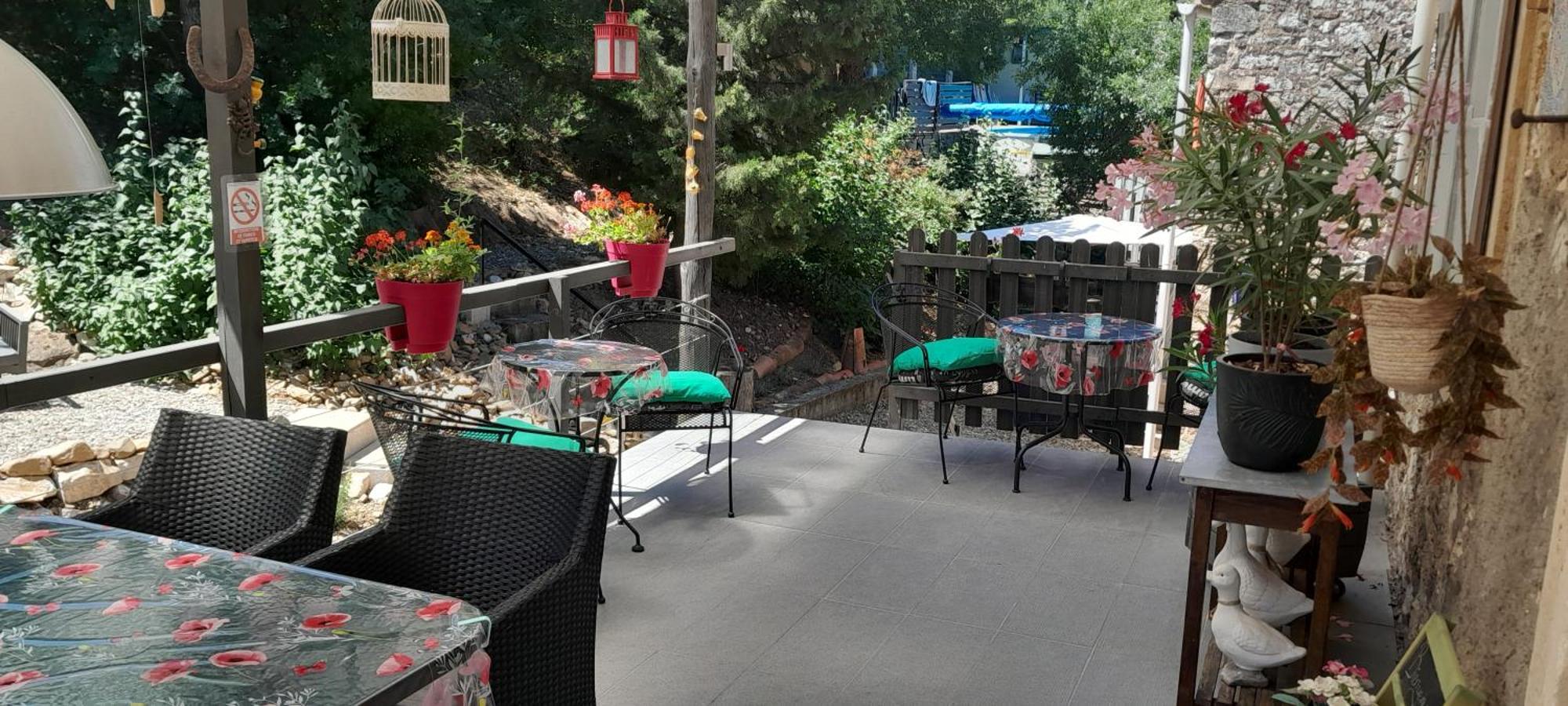 Sur La Bonnefooi Bed & Breakfast Prades-sur-Vernazobre Ngoại thất bức ảnh
